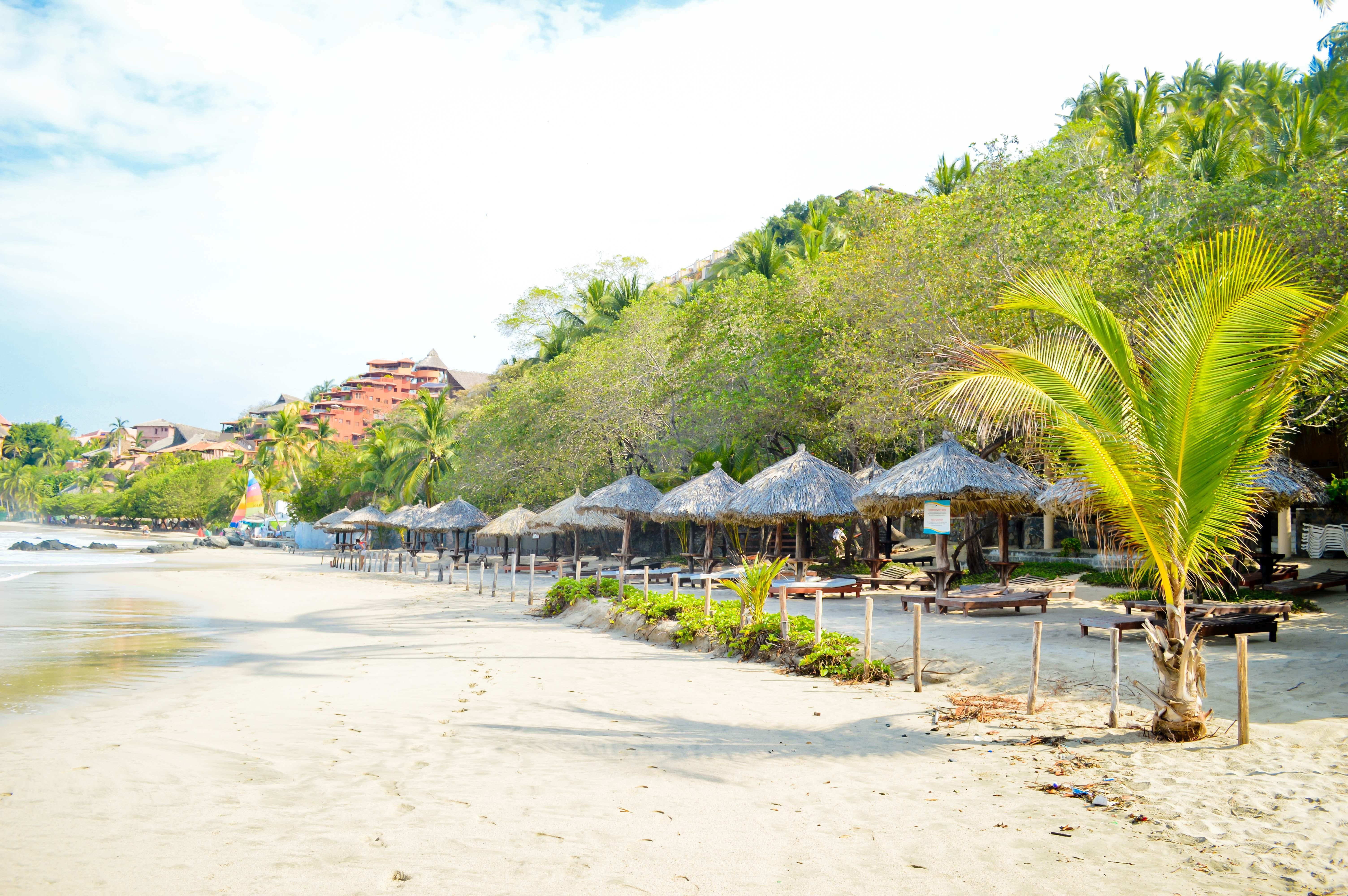Hotel Catalina Beach Resort Zihuatanejo Esterno foto