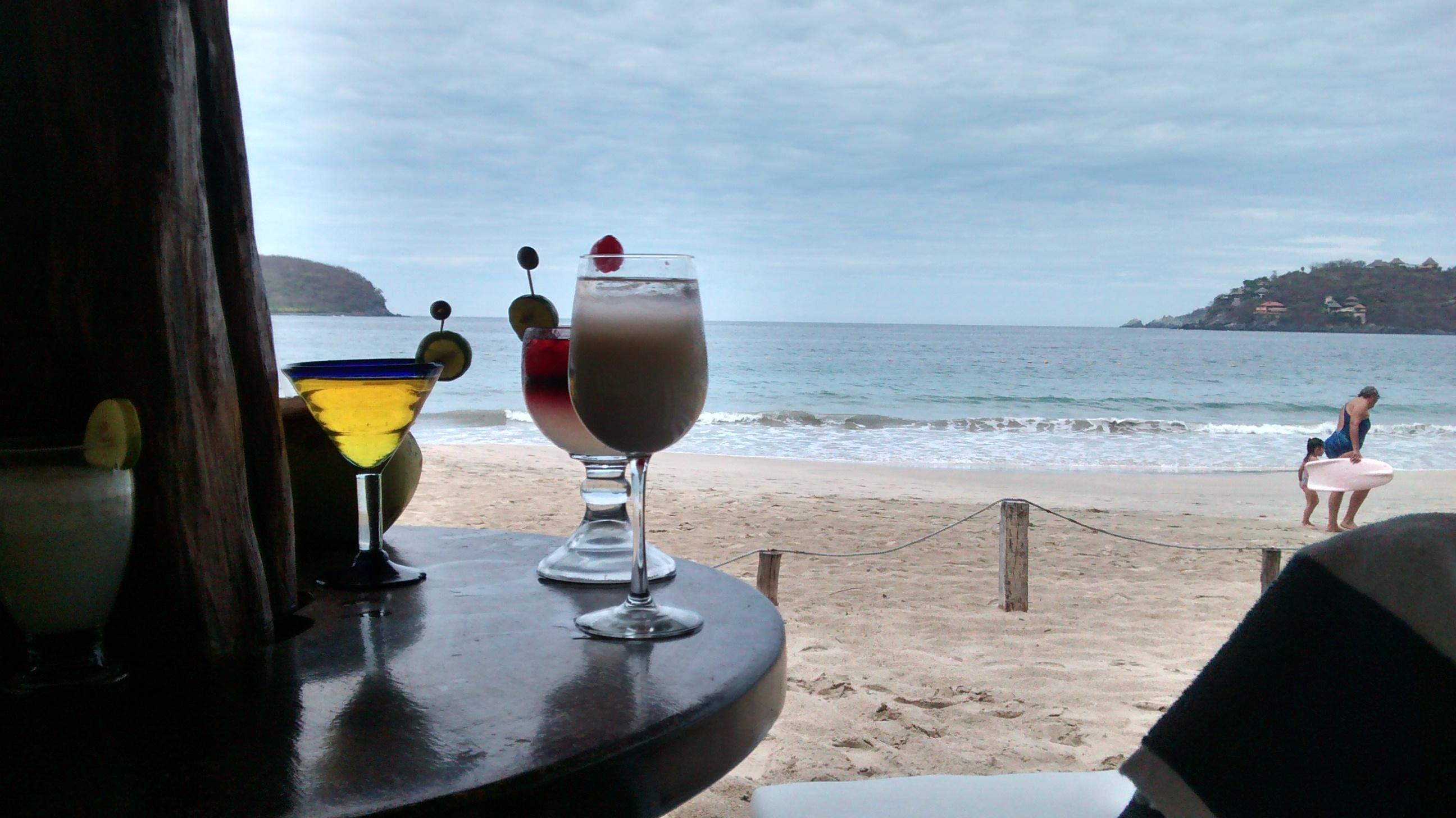 Hotel Catalina Beach Resort Zihuatanejo Esterno foto