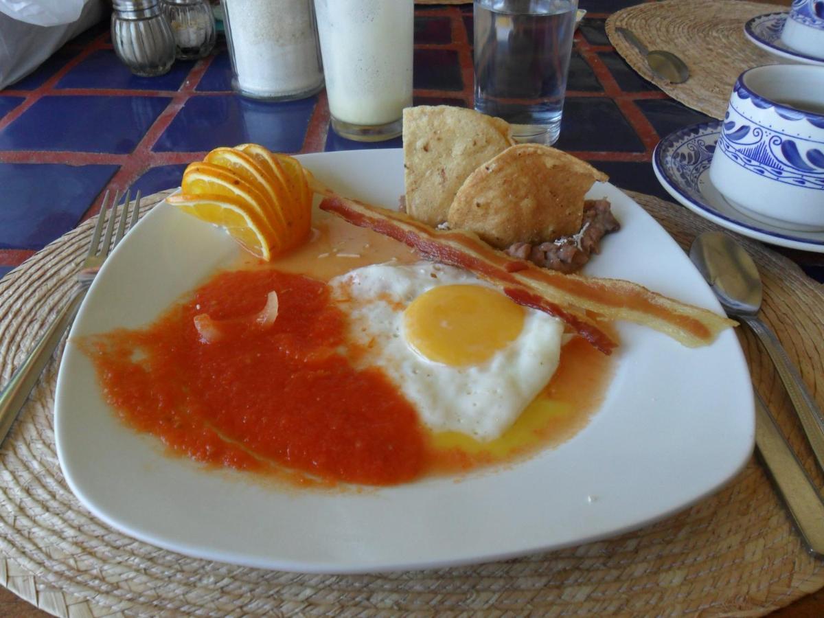 Hotel Catalina Beach Resort Zihuatanejo Esterno foto