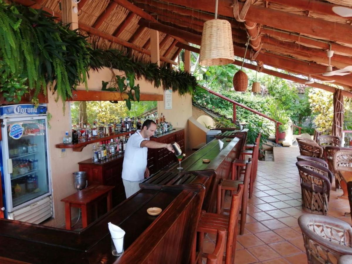 Hotel Catalina Beach Resort Zihuatanejo Esterno foto